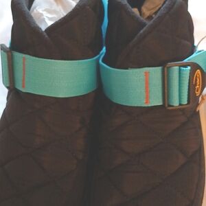 Men chaco men soft boots build for out door performance and arch support